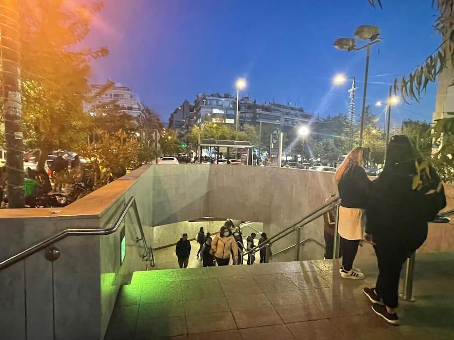 Stone Inn Near Acropolis & Metro 石头记 Felsenhohle Athene Buitenkant foto